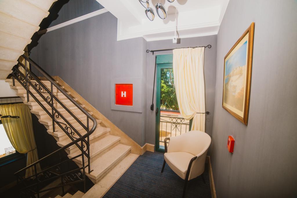 Hotel Astoria Tivat Luaran gambar