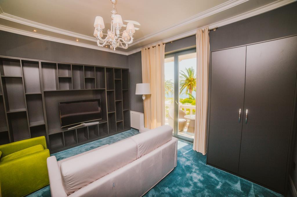 Hotel Astoria Tivat Luaran gambar