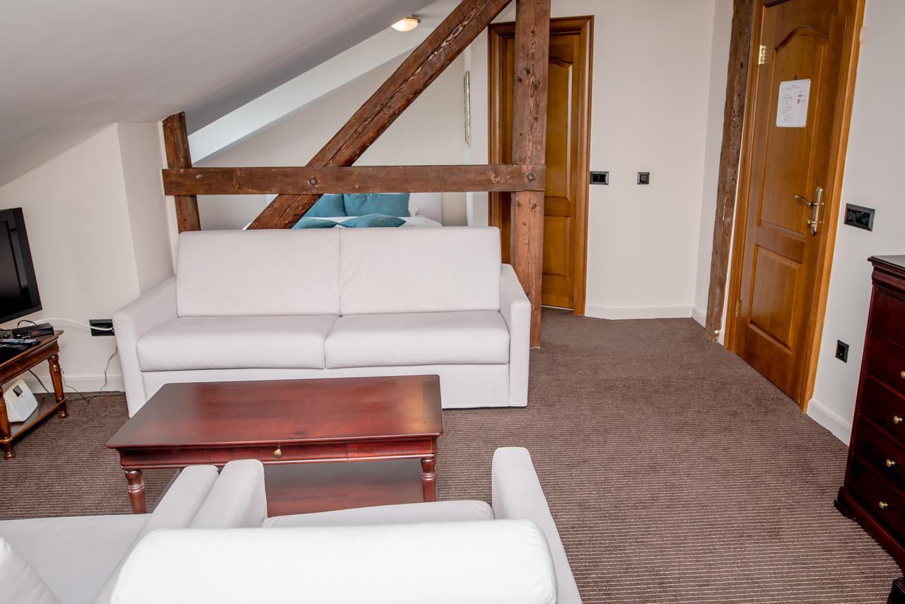 Hotel Astoria Tivat Luaran gambar