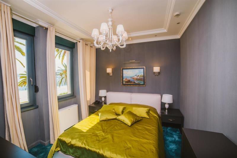 Hotel Astoria Tivat Luaran gambar